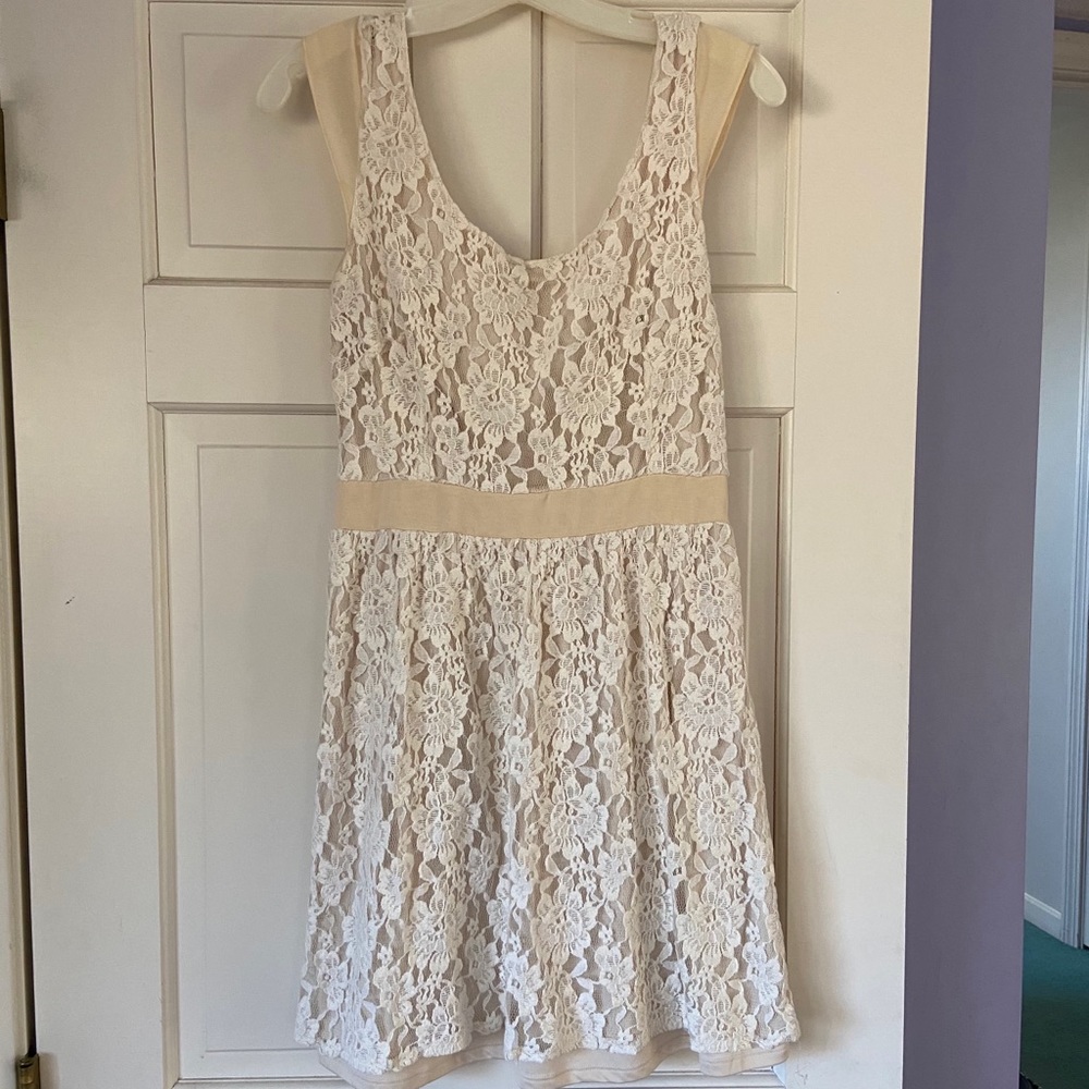 Lace cream dress
